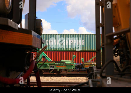 Cina contenitore di spedizione al Tucson merci ferroviario depot in Arizona USA Foto Stock