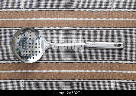 Acciaio inox elettrodomestici da cucina. accessori da cucina. Strumenti di uso domestico. Cucina e cottura. Foto Stock