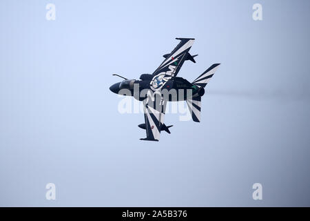 Milano, Italia. 13 ottobre 2019. AMX della forza aerea italiana durante il Linate Air Show 2019. Foto Stock