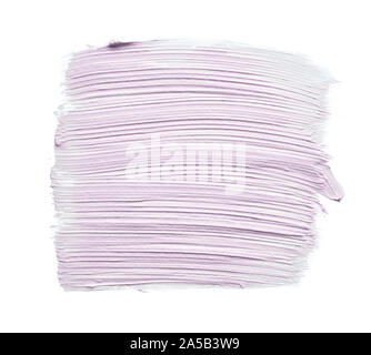 Delicatamente texture viola e tratti di una pulizia del viso della maschera o vernice acrilica isolato su uno sfondo bianco Foto Stock