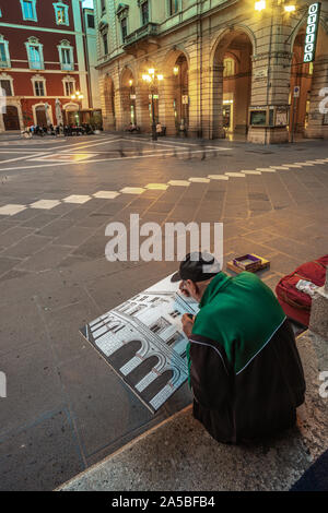 pittore di strada in corso Marrucino, Chieti, Abruzzo, Italia, Europa Foto Stock