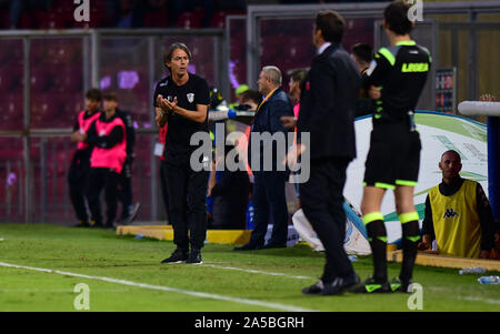 Benevento, Italia. Xix oct, 2019. Il tecnico di Benevento Pippo Inzaghiduring Benevento vs Perugia, Calcio Italiano Serie B del campionato Gli uomini a Benevento, Italia, 19 Ottobre 2019 - LPS/Andrea DÃ Â'Amico Credito: Andrea DÃ Â'Amico/LP/ZUMA filo/Alamy Live News Foto Stock