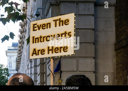 19 ott 2019. Regno Unito. Voto popolare marzo a Londra centrale in modo da coincidere con il Sabato seduta del Parlamento di votare su Boris Johnson Brexit trattativa. Credito: UrbanImages-News/Alamy. Foto Stock