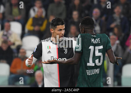 Cristiano Ronaldo (Juventus FC) durante la serie di una partita di calcio tra Juventus e Bologna FC presso lo stadio Allianz il 19 ottobre, 2019 a Torino, Italia. Foto Stock