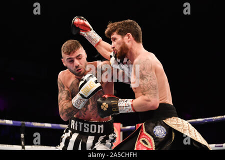 Newcastle, Regno Unito. Xix oct, 2019. Robbie Davies Jr vs Lewis - Ritson Super-Lightweight concorso durante Robbie Davies JR vs Lewis a Ritson Utilita Arena di Sabato, Ottobre 19, 2019 in Newcastle Regno Unito. Credito: Taka G Wu/Alamy Live News Foto Stock