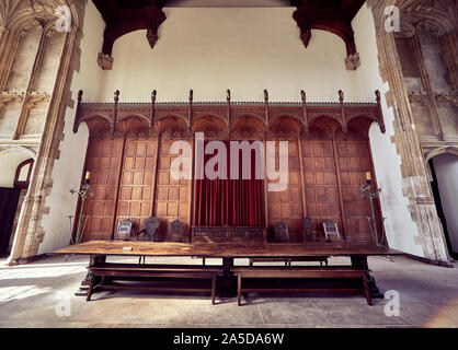 Eltham Palace è una grande casa a Eltham nel Royal Borough of Greenwich, a sud-est di Londra, Inghilterra. Gestito dal 1995 dalla tradizione inglese. Foto Stock
