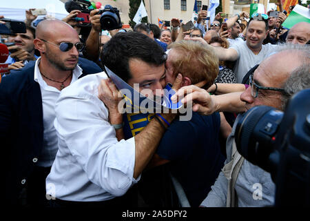 Matteo Salvini durante la manifestazione congiunta del centro-destra organizzata dalla Lega in Piazza San Giovanni a Roma (Luigi Mistrulli/fotogramma, Roma - 2019-10-19) p.s. la foto e' utilizzabile nel rispetto del contesto in cui e' stata scattata, e senza intento diffamatorio del decoro delle persone rappresentate Foto Stock