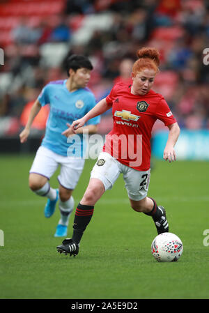 Martha Harris del Manchester United durante la partita della Women's Continental League Cup Group C al Leigh Sports Village. Foto Stock