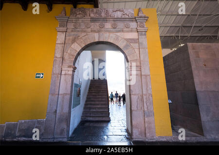 Perù Cusco, città vecchia, Qorikancha Sun Temple e Santo Domingo convento Foto Stock