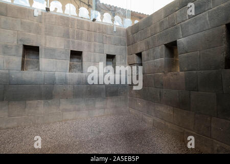 Perù Cusco, città vecchia, Qorikancha Sun Temple e Santo Domingo convento Foto Stock