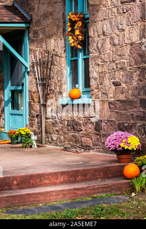 Casa pronta per la festa di Halloween, Philadelphia, Pennsylvania, STATI UNITI D'AMERICA Foto Stock
