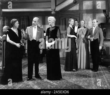 DAME maggio Whitty e Cedric Hardwicke ( sia a sinistra) in sospetto 1941 direttore Alfred Hitchcock sceneggiatura Samson Raphaelson Joan Harrison e Alma Reville RKO Radio Pictures Foto Stock