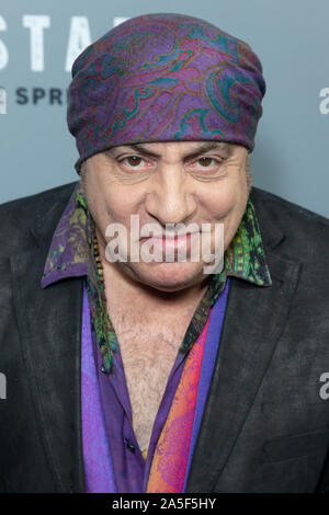 NEW YORK NEW YORK - 16 ottobre: Steven Van Zandt assiste 'Western stelle' New York a Screening Metrograph su ottobre 16, 2019 a New York City. Foto Stock