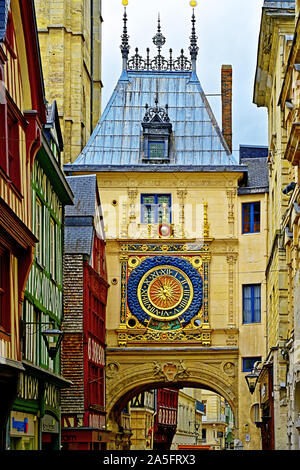 Rouen Normandia 13 agosto 2019 il grande orologio di Rouen Foto Stock