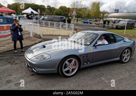 Linas-Montlhéry, Francia. Xix oct, 2019. Autodromo di Incontro italiano 2019 sul mitico circuito di Linas-Montlhéry in Linas-Montlhéry, Francia. Foto Stock