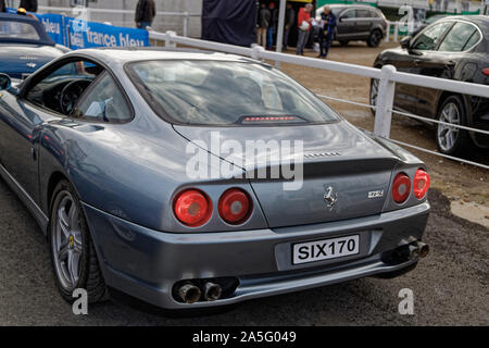 Linas-Montlhéry, Francia. Xix oct, 2019. Autodromo di Incontro italiano 2019 sul mitico circuito di Linas-Montlhéry in Linas-Montlhéry, Francia. Foto Stock