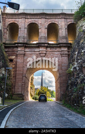 Schlassbreck, ponte del Castello, 1735, Casemates du Bock fortificazioni, Grund, città di Lussemburgo, Granducato del Lussemburgo Foto Stock