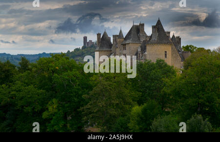 Vista del castello Martel e le torri di San Céré nella valle della Dordogna in Francia Foto Stock