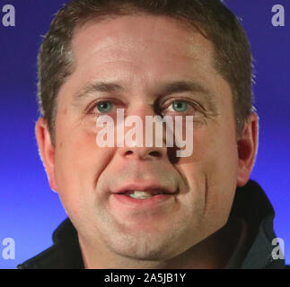 Richmond, Canada. Xxi oct, 2019. Conservatore canadese leader del Partito Andrew Scheer parla di costituenti in un rally a Richmond, British Columbia, 20 ottobre 2019 durante l ultimo giorno dell elezione federale di campagna elettorale. Il giorno delle elezioni è domani, 21 ottobre, 2019. Foto di Heinz Ruckemann/UPI Credito: UPI/Alamy Live News Foto Stock