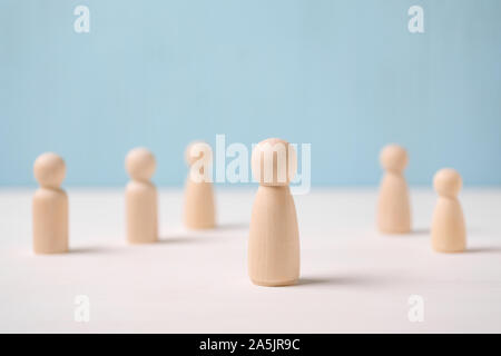 Il successo del team aziendale con bracci fino all'ufficio. Close up. Foto Stock