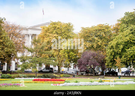 Imperial Square e i giardini di Cheltenham, Gloucestershire REGNO UNITO Foto Stock