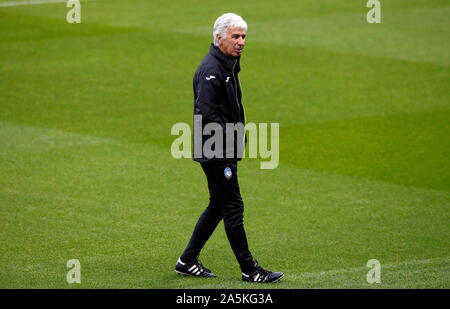 Atalanta allenatore Gian Piero Gasperini durante la sessione di formazione presso la Etihad Stadium e Manchester. Foto Stock