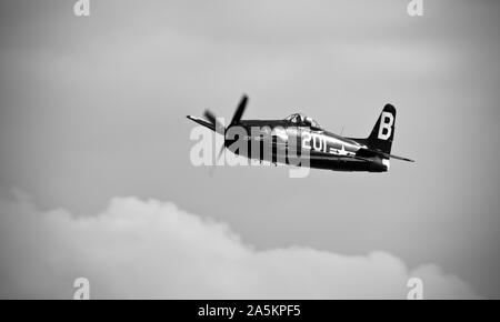 Grumman Bearcat F8F (G-RUMM) airborne al Flying Legends su airshow xiv Luglio 2019 Foto Stock