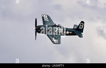 Grumman Bearcat F8F (G-RUMM) airborne al Flying Legends su airshow xiv Luglio 2019 Foto Stock