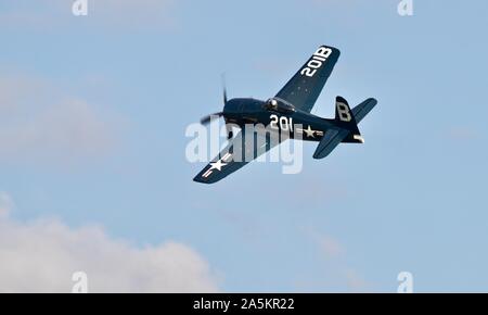 Grumman Bearcat F8F (G-RUMM) airborne al Flying Legends su airshow xiv Luglio 2019 Foto Stock