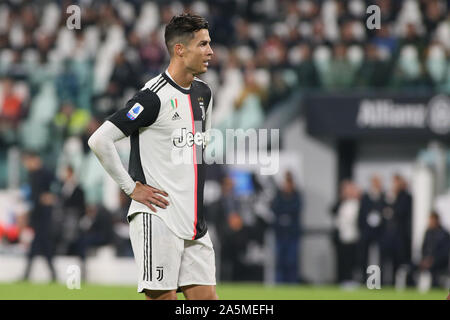 Torino, Italia. Xix oct, 2019. 7 Cristiano Ronaldo (JUVENTUS)durante la Juventus FC vs Bologna FC, italiano di calcio di Serie A del campionato Gli uomini a Torino, Italia, 19 Ottobre 2019 - LPS/Claudio Benedetto Credito: Claudio Benedetto/LP/ZUMA filo/Alamy Live News Foto Stock