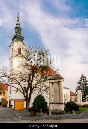 Scenic chiesa di Saint Roch (ex Ali Pasha Moschea) nel centro della città, Szigetvar, Ungheria Foto Stock