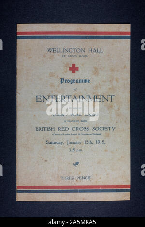 Il programma di intrattenimento per una sala di Wellington, St Johns Wood visualizza il 12 Gen 1918, un pezzo di memorabilia replica dalla prima guerra mondiale era. Foto Stock