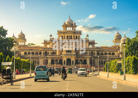 Facciata di Albert Hall Museum a Jaipur, India Foto Stock