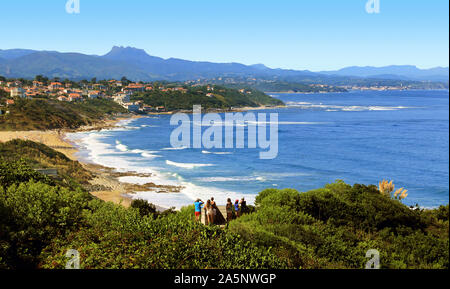 Belvedere sulla costa basca Foto Stock