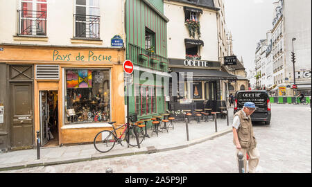 Scena di strada alla Sorbona trimestre, rue galande Foto Stock