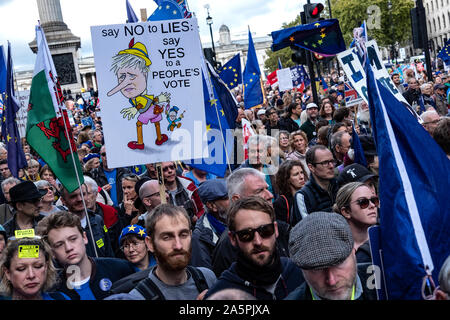 I popoli votazione marzo. In prossimità di un milione di persone che protestano per un nuovo referendum e ultima parola su Brexit 19 ottobre 2019 Londra Foto Stock