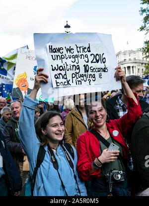 I popoli votazione marzo. In prossimità di un milione di persone che protestano per un nuovo referendum e ultima parola su Brexit 19 ottobre 2019 Londra Foto Stock