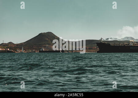 Cargo passano attraverso de occupato di por la paz BCS Foto Stock