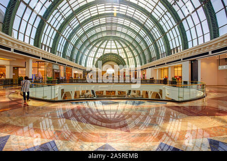 L'architettura del centro commerciale Mall of Emirates th, Dubai, Emirati Arabi Uniti Foto Stock