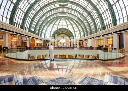 L'architettura del centro commerciale Mall of Emirates th, Dubai, Emirati Arabi Uniti Foto Stock