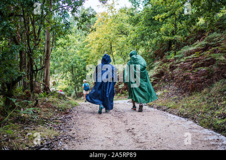 Pellegrini in cammino camino Portugues, Galizia, Spagna. Foto Stock