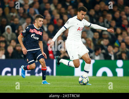 Londra, Regno Unito. 22 ottobre, 2019. Londra, Regno Unito il 22 ottobre. Tottenham Hotspur's dele Alli durante UAFA Champion League Gruppo B tra Tottenham Hotspur e Stella Rossa Belgrado a Tottenham Hotspur Stadium, Londra, Regno Unito il 22 ottobre 2019 Credit: Azione Foto Sport/Alamy Live News Foto Stock