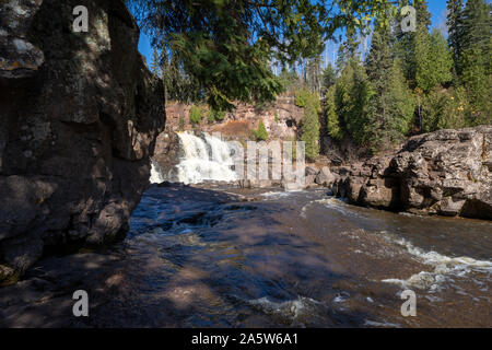 Vista laterale di uva spina cade la cascata nel Minnesota Foto Stock