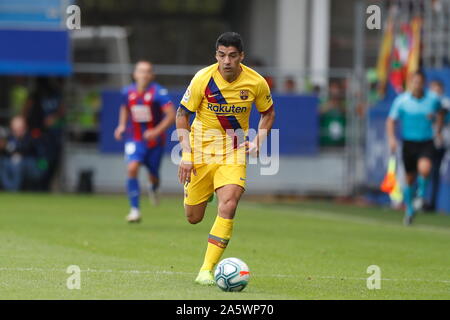 Eibar, Spagna. Xix oct, 2019. Luis Suarez (Barcellona) Calcio/Calcetto : spagnolo "La Liga Santander" corrispondono tra SD Eibar 0-3 FC Barcellona al Estadio Municipal de Ipurua in Eibar, Spagna . Credito: Mutsu Kawamori/AFLO/Alamy Live News Foto Stock