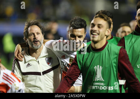 Buenos Aires, Argentina - 22 Ottobre 2019: Ignacio Scocco celebrando la vittoria nella Bombonera stadium per le semifinali della Libertadores Cu Foto Stock