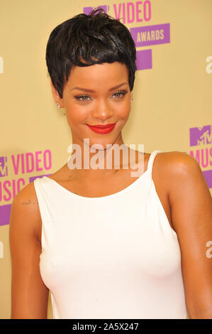 LOS ANGELES, CA. Settembre 07, 2012: Rihanna al 2012 MTV Video Music Awards a Staples Center di Los Angeles. © 2012 Paul Smith / Featureflash Foto Stock