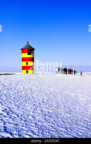 Leuchtturm von Pilsum im inverno / Ostfriesland Foto Stock