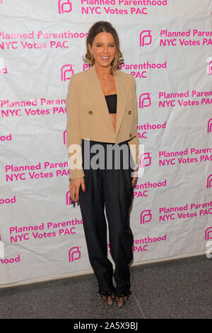 New York, Stati Uniti. Xxi oct, 2019. Kate Beckinsale assiste il Planned Parenthood NYC voti PAC beneficio annuo a 620 Loft & Garden in New York City. Credito: SOPA Immagini limitata/Alamy Live News Foto Stock