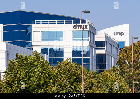 15 ott 2019 Santa Clara / CA / STATI UNITI D'AMERICA - Citrix uffici in Silicon Valley; Citrix Systems, Inc. è un Americano azienda software che fornisce virtualizat Foto Stock