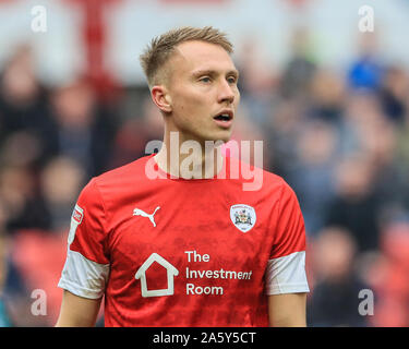 Il 19 ottobre 2019, Oakwell, Barnsley, Inghilterra; Sky scommessa campionato, Barnsley v Swansea City : Cauley Woodrow (9) di Barnsley durante il gioco Credito: Mark Cosgrove/news immagini Foto Stock